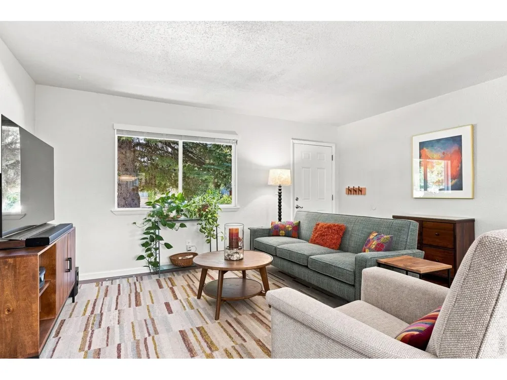 1611 Sunset Drive Louisville, CO 80027