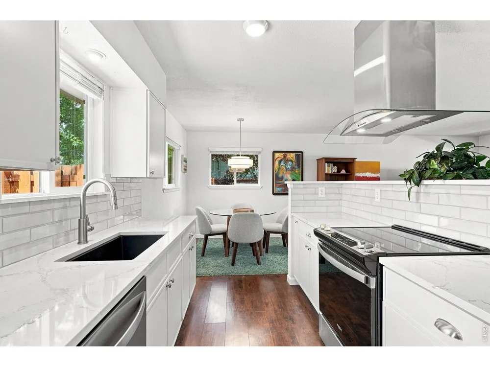 1611 Sunset Drive Louisville, CO 80027