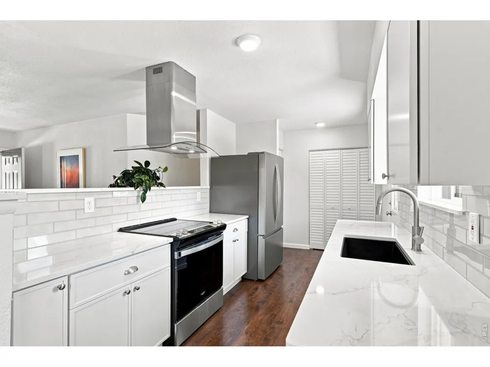 1611 Sunset Drive Louisville, CO 80027