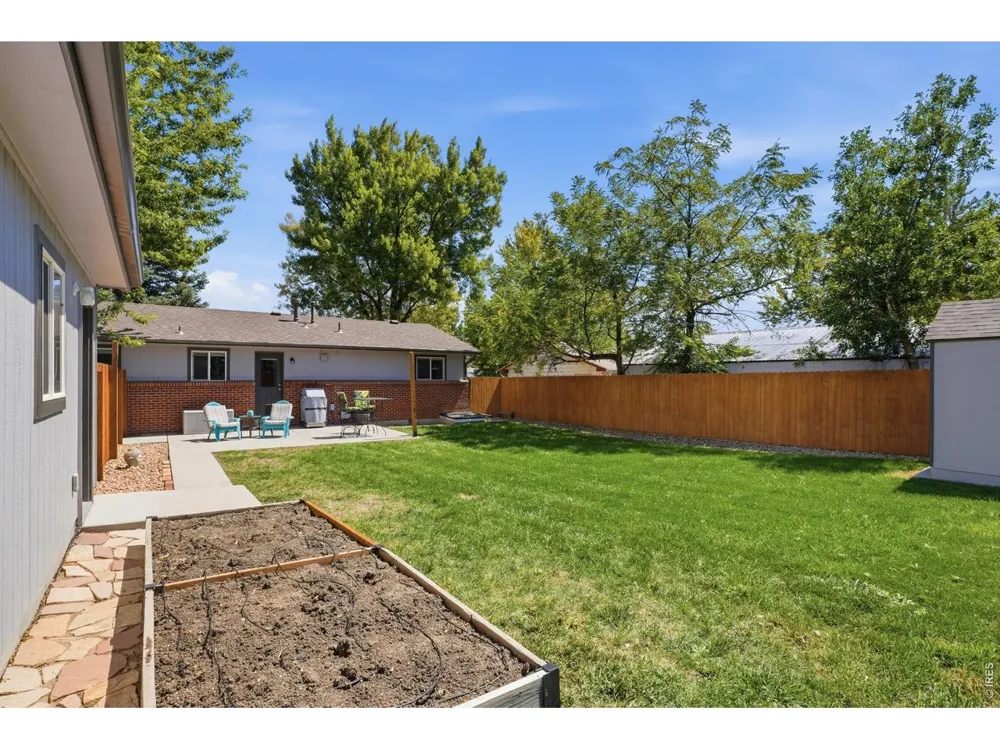 1611 Sunset Drive Louisville, CO 80027