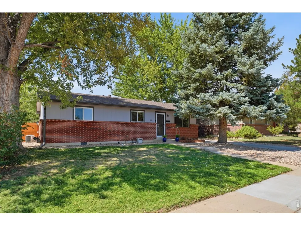 1611 Sunset Drive Louisville, CO 80027