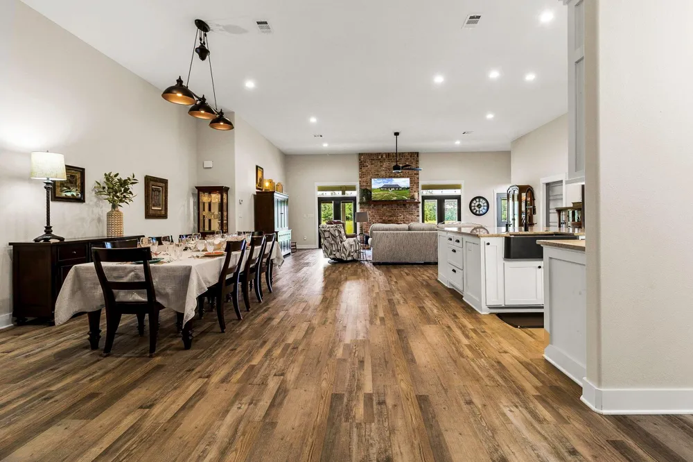 2654 Darden Road Livingston, TX 77351