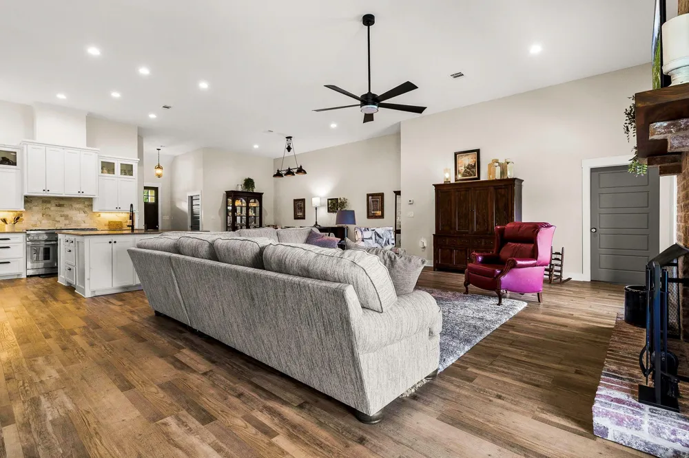 2654 Darden Road Livingston, TX 77351