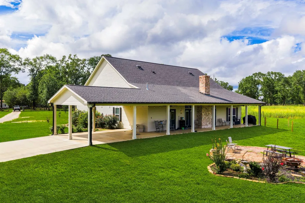 2654 Darden Road Livingston, TX 77351