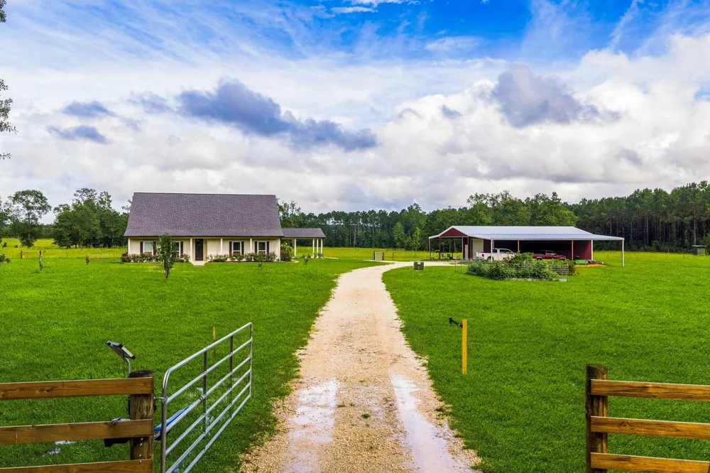 2654 Darden Road Livingston, TX 77351