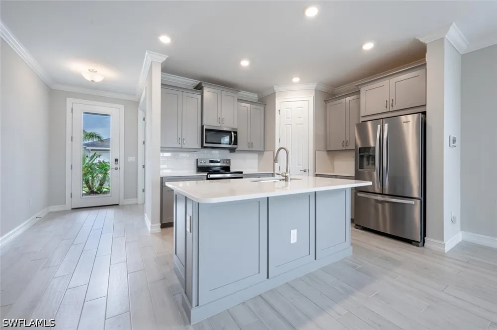 SANIBEL SANDS STREET Bonita Springs, FL 34135