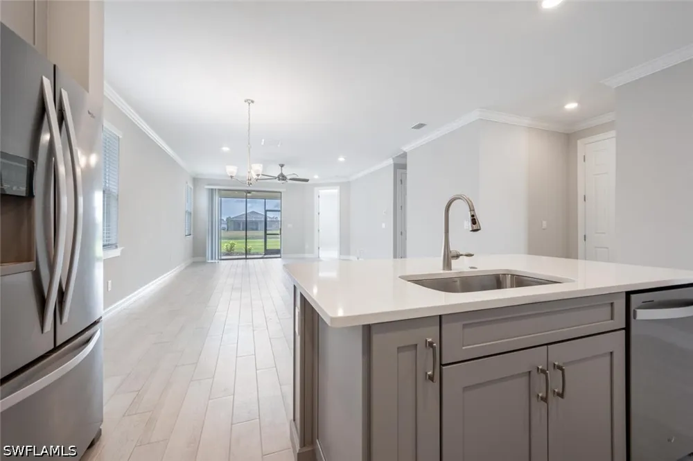 SANIBEL SANDS STREET Bonita Springs, FL 34135