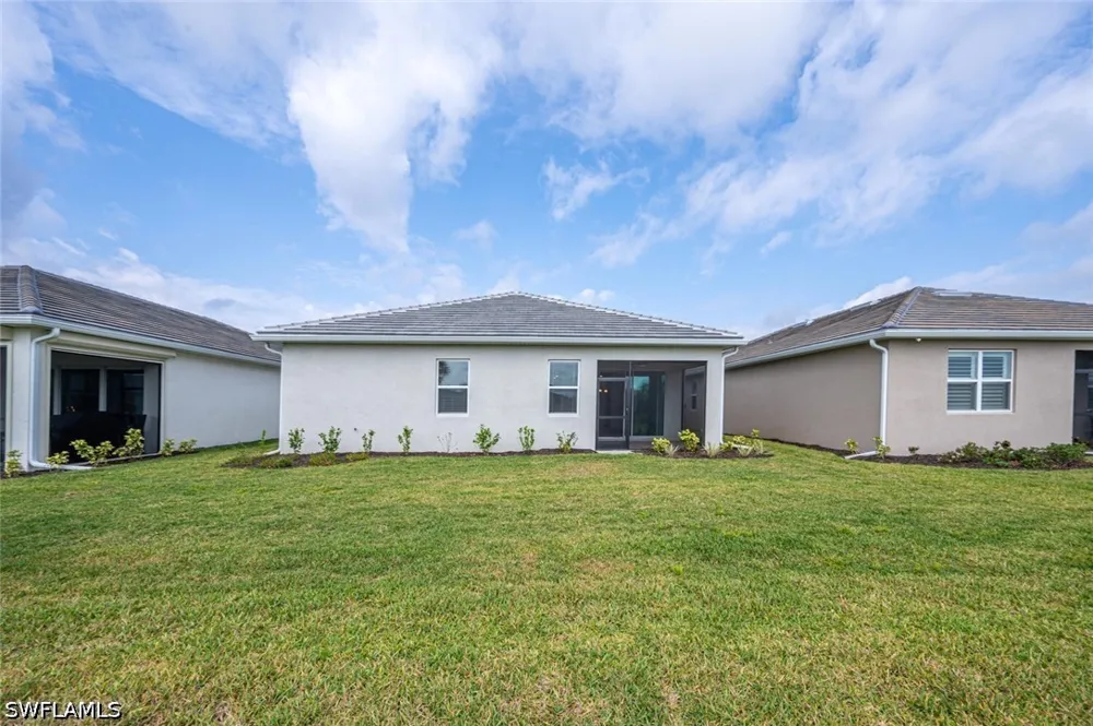 SANIBEL SANDS STREET Bonita Springs, FL 34135