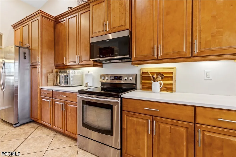 NW 39th Avenue Cape Coral, FL 33993
