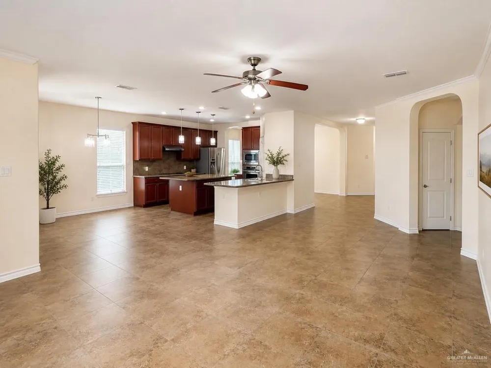 3901 Santa Veronica Mission, TX 78572