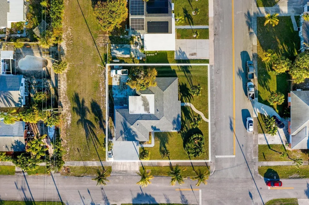 651 Foresteria Drive Lake Park, FL 33403