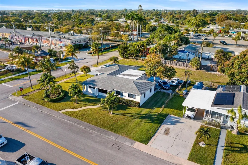 651 Foresteria Drive Lake Park, FL 33403