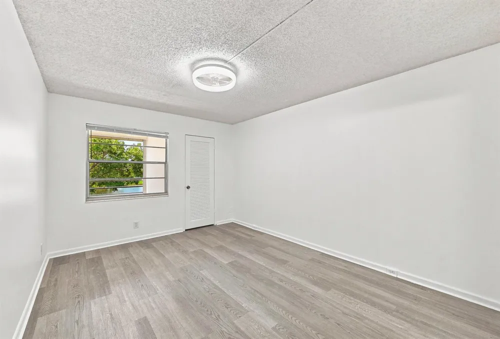 2035 NEWCASTLE B Boca Raton, FL 33434