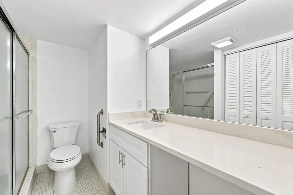 2035 NEWCASTLE B Boca Raton, FL 33434