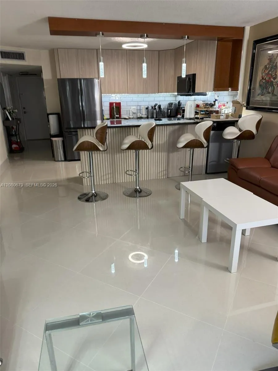2801 NE 183rd St #310W Aventura, FL 33160