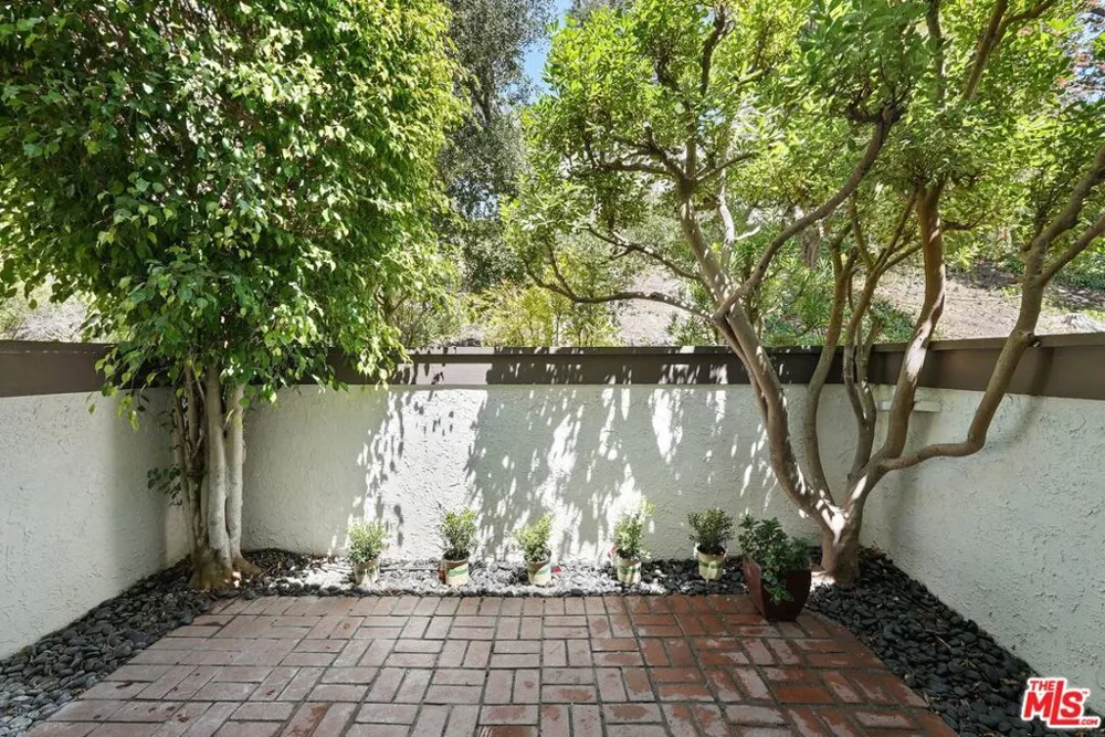 1622 Palisades Drive Los Angeles, CA 90272