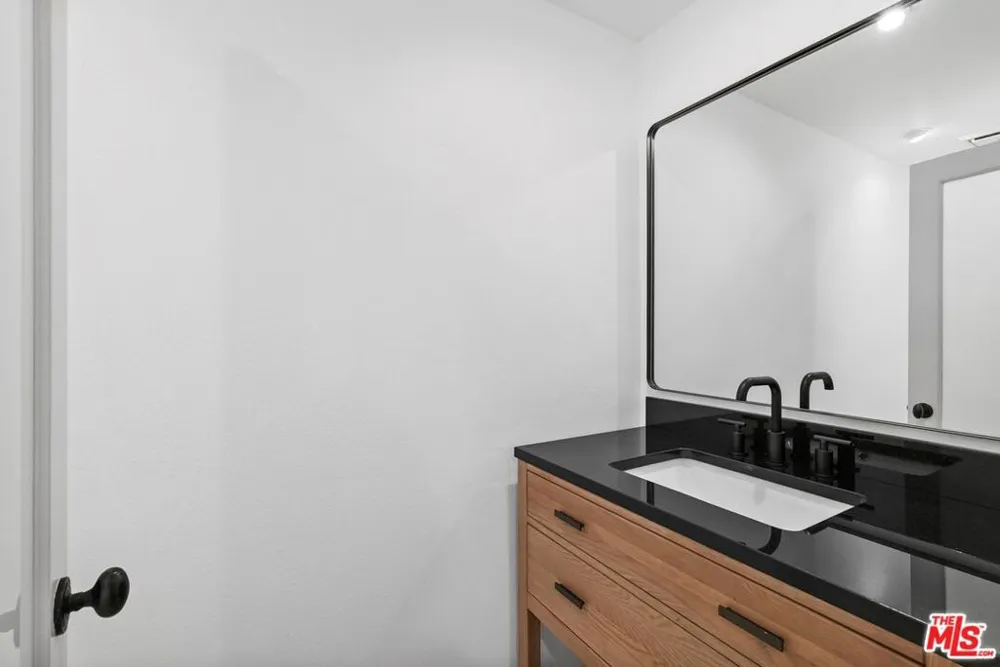 1622 Palisades Drive Los Angeles, CA 90272