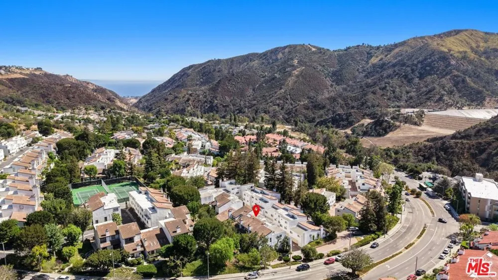 1622 Palisades Drive Los Angeles, CA 90272