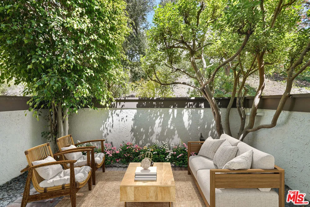 1622 Palisades Drive Los Angeles, CA 90272