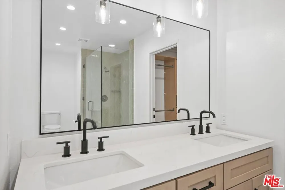 1622 Palisades Drive Los Angeles, CA 90272