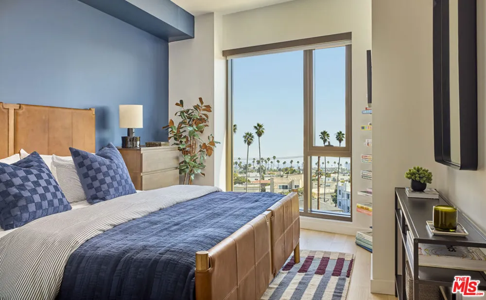 700 Broadway #439 Santa Monica, CA 90401