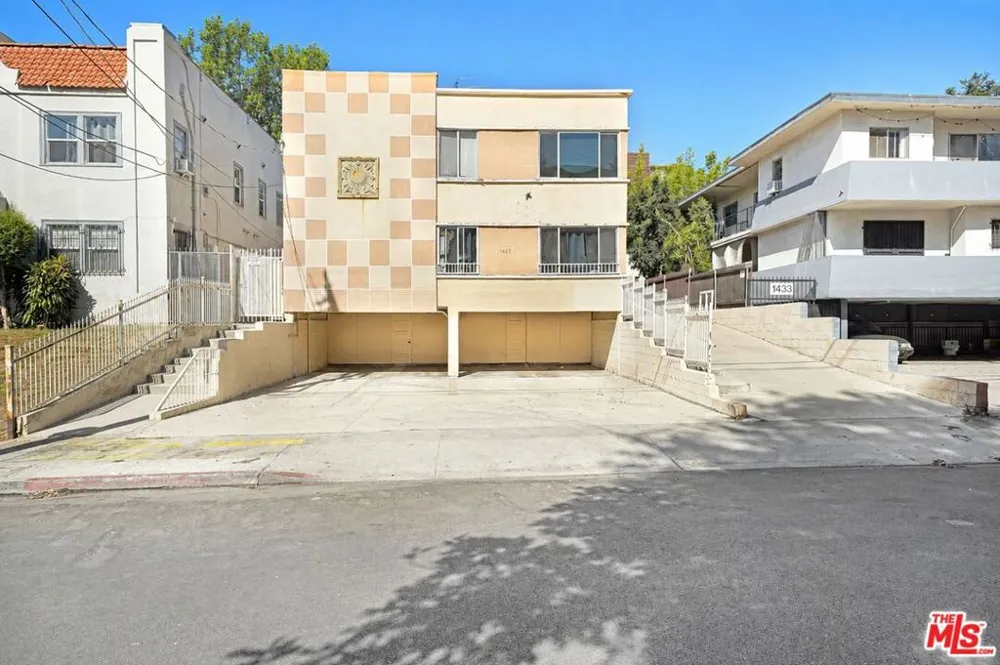 1427 Martel Avenue #6 Los Angeles, CA 90046