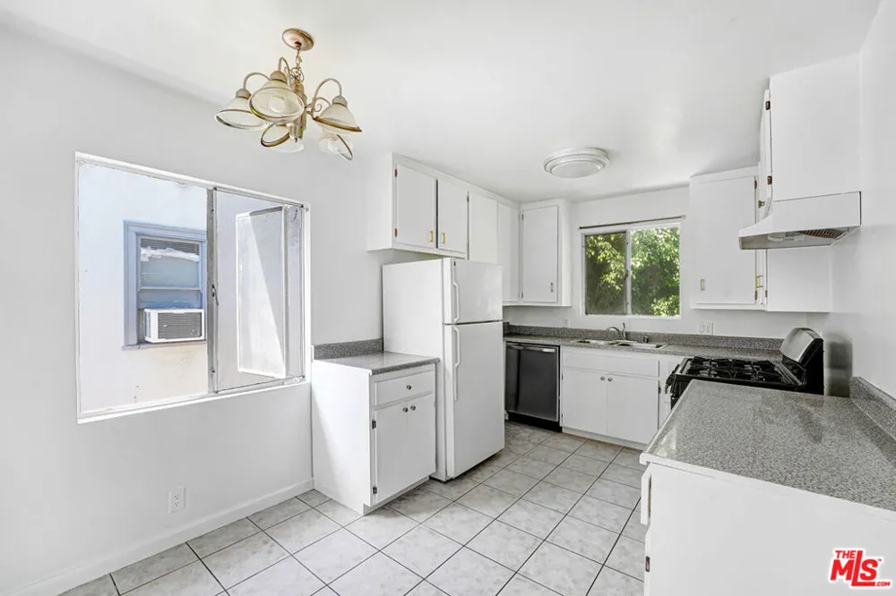 1427 Martel Avenue #6 Los Angeles, CA 90046
