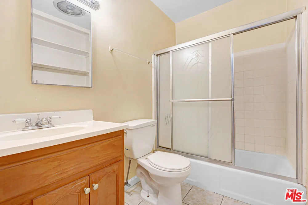 1427 Martel Avenue #6 Los Angeles, CA 90046