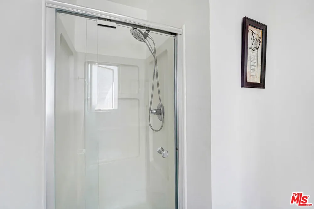 1427 Martel Avenue #6 Los Angeles, CA 90046