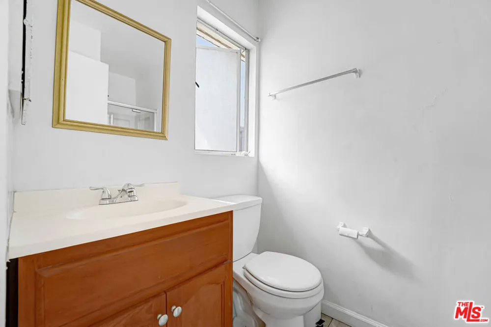 1427 Martel Avenue #6 Los Angeles, CA 90046