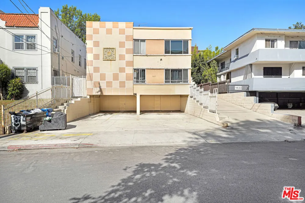 1427 Martel Avenue #6 Los Angeles, CA 90046