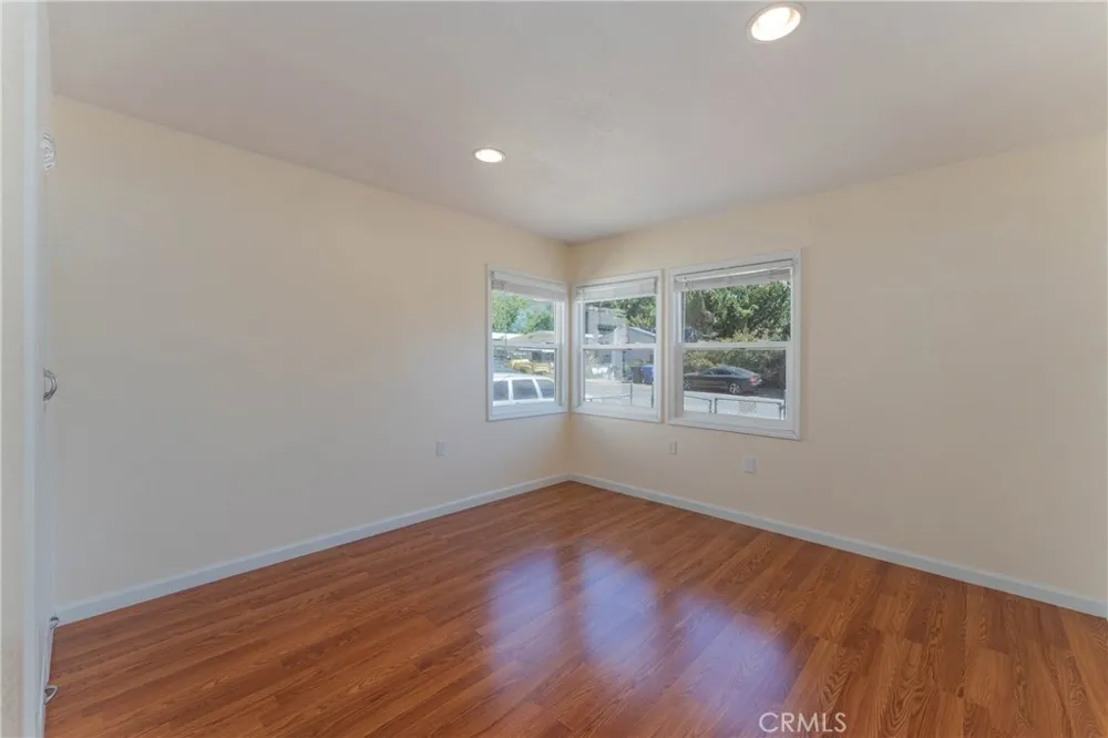 6454 11th Lucerne, CA 95458