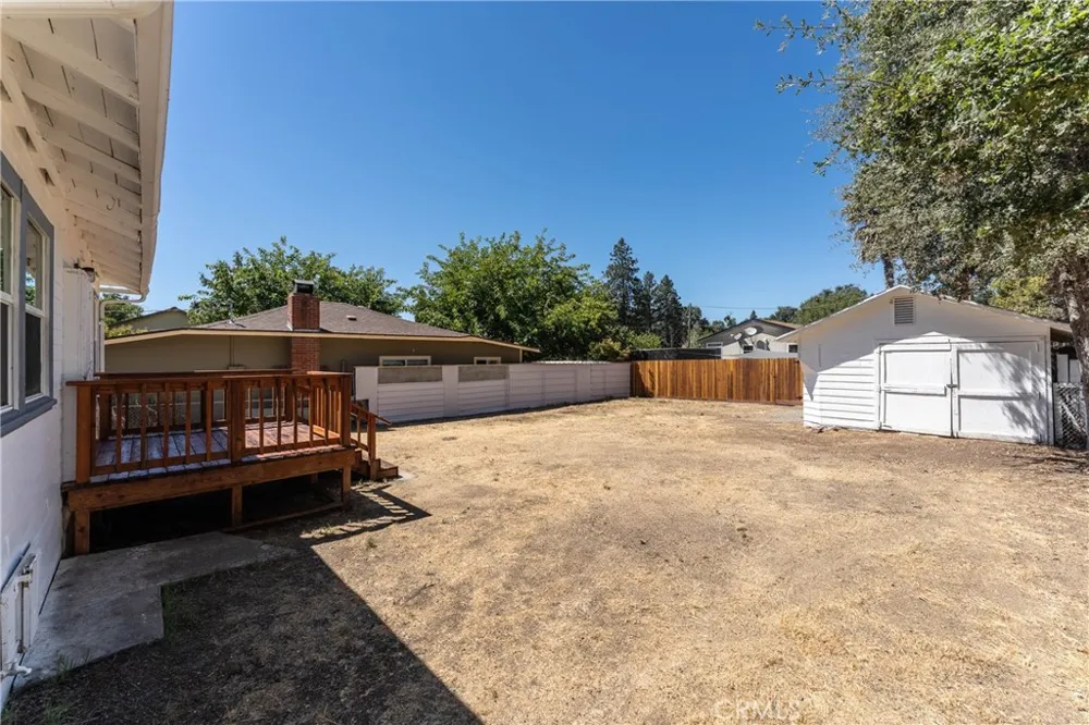 6454 11th Lucerne, CA 95458
