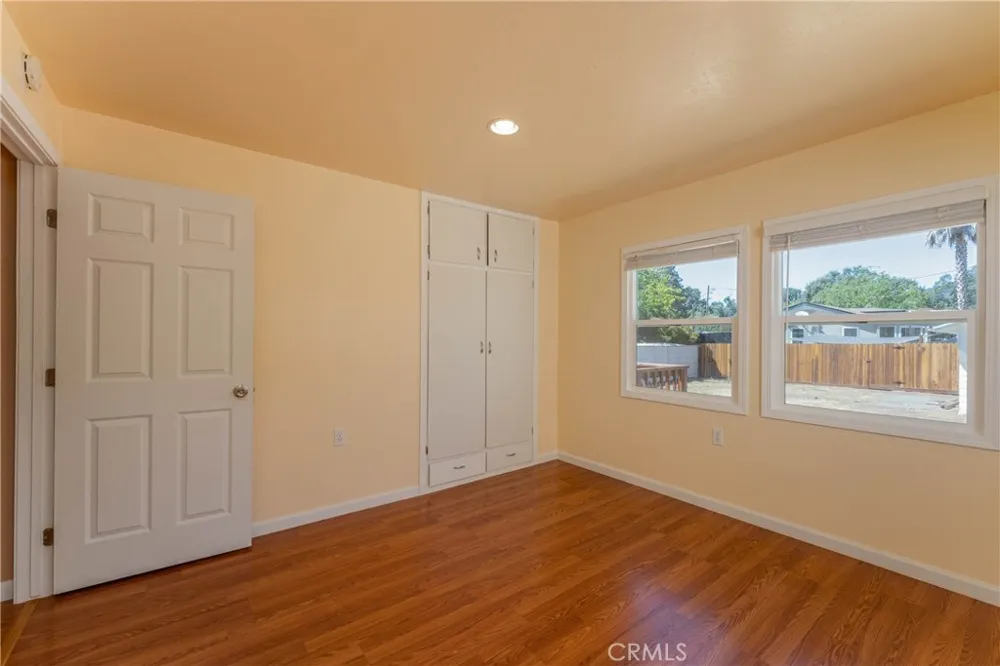 6454 11th Lucerne, CA 95458