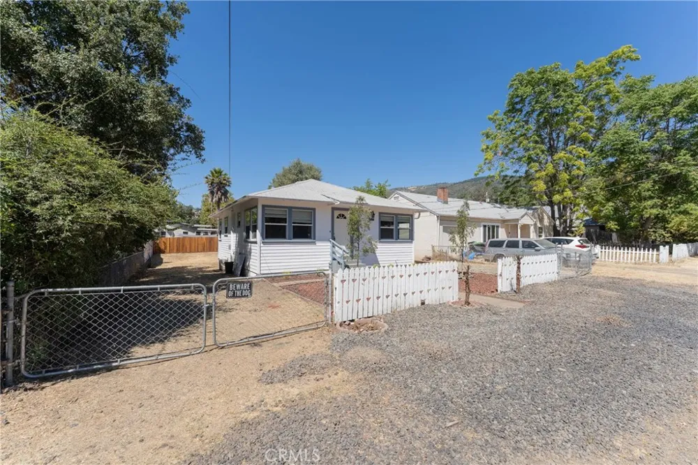 6454 11th Lucerne, CA 95458