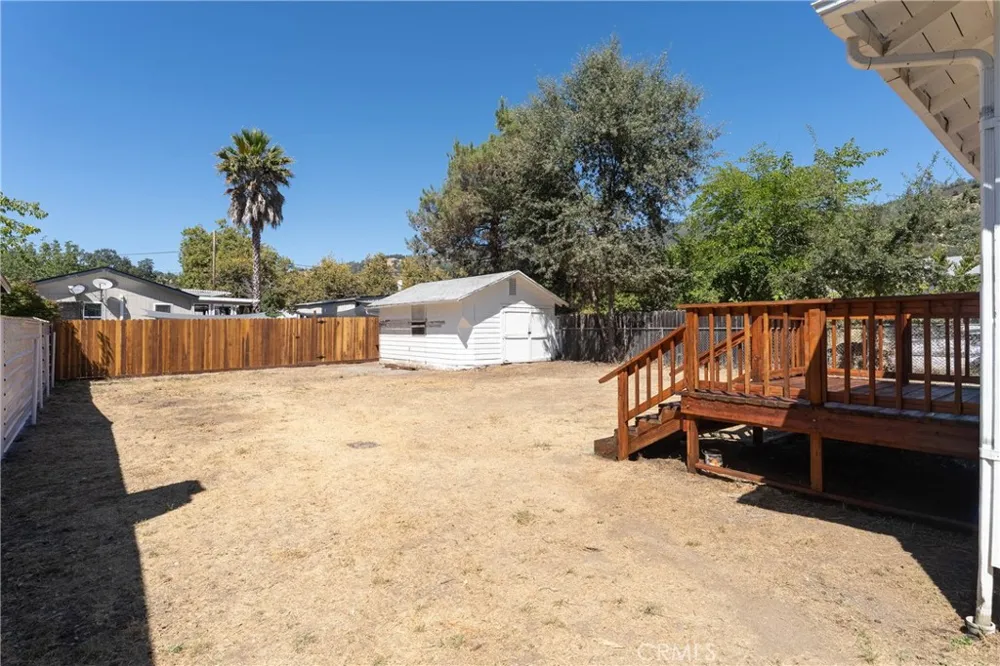 6454 11th Lucerne, CA 95458
