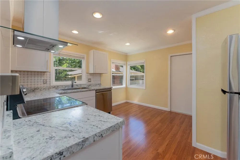 6454 11th Lucerne, CA 95458