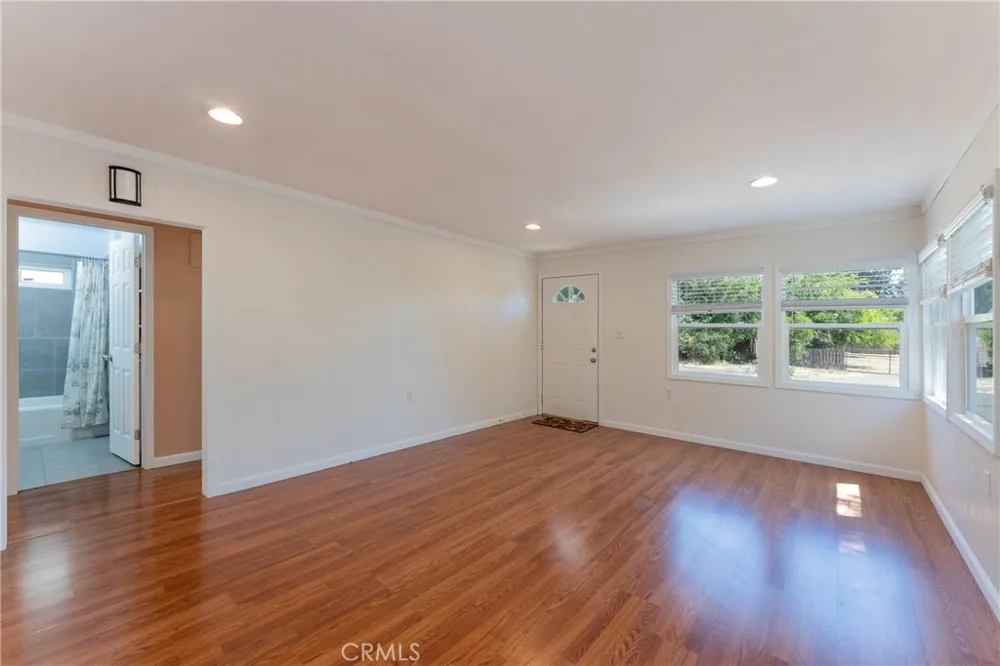 6454 11th Lucerne, CA 95458