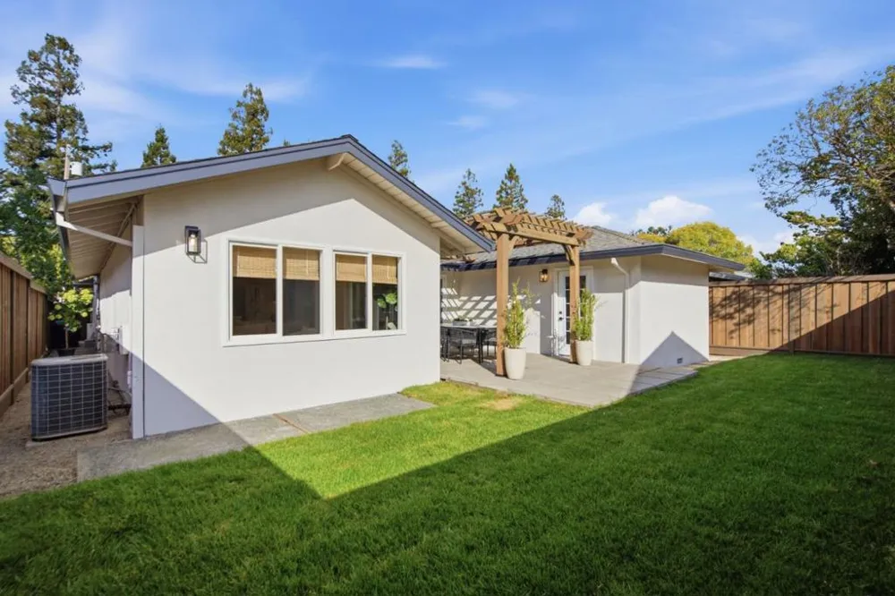 1218 Sanchez Way Redwood City, CA 94061