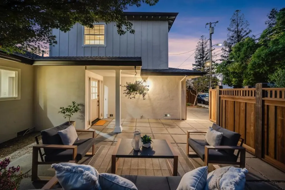 1218 Sanchez Way Redwood City, CA 94061