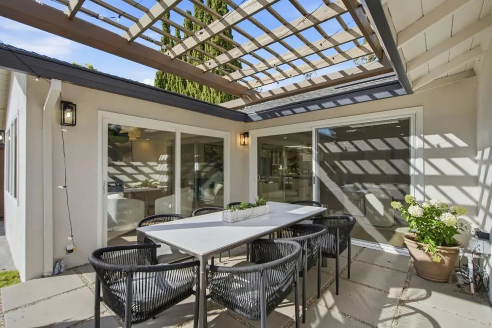 1218 Sanchez Way Redwood City, CA 94061