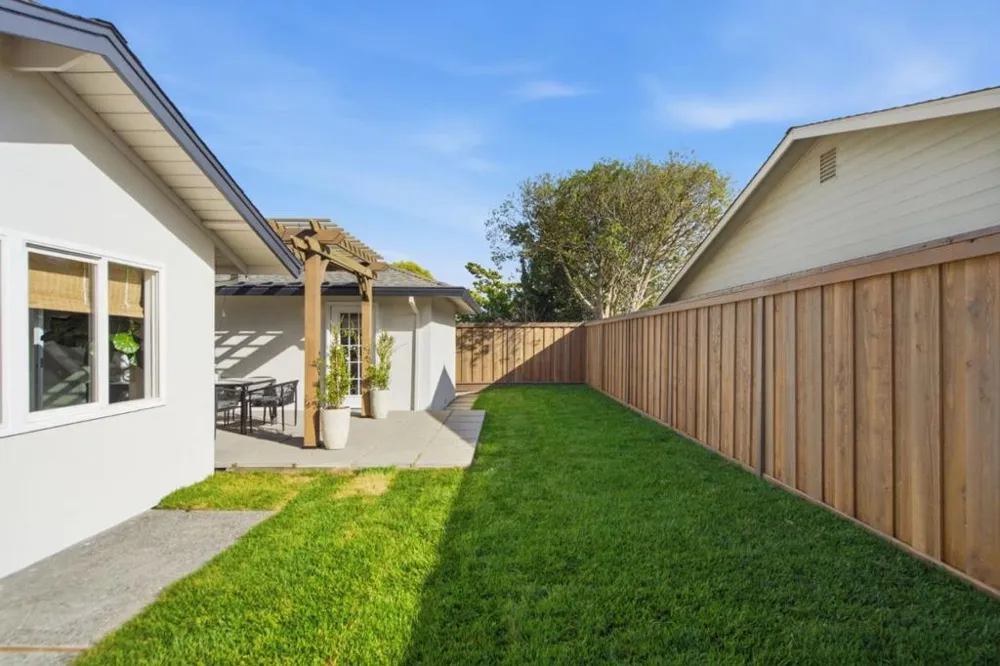 1218 Sanchez Way Redwood City, CA 94061