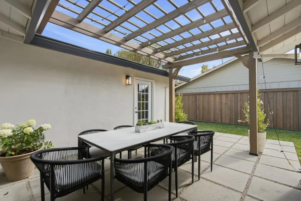 1218 Sanchez Way Redwood City, CA 94061