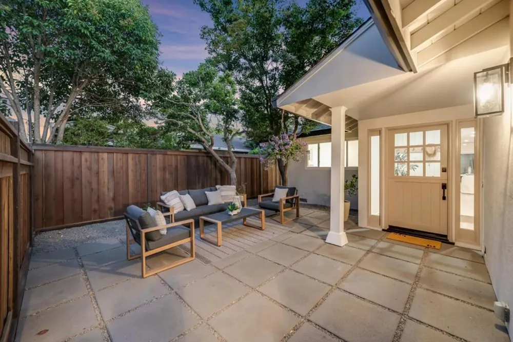 1218 Sanchez Way Redwood City, CA 94061