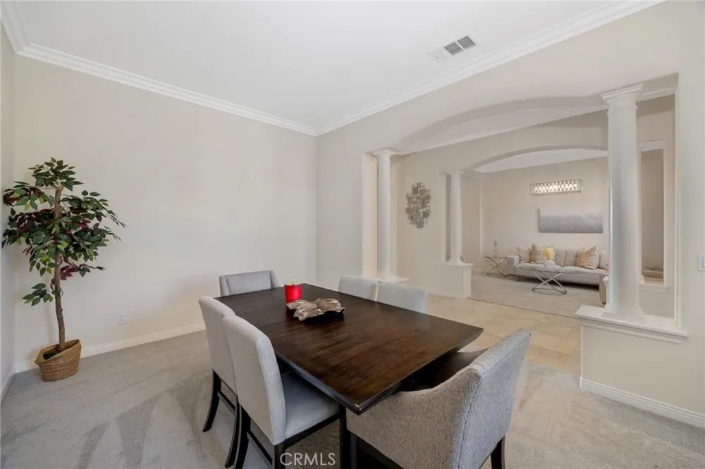 23 Volta Del Tintori Lake Elsinore, CA 92532