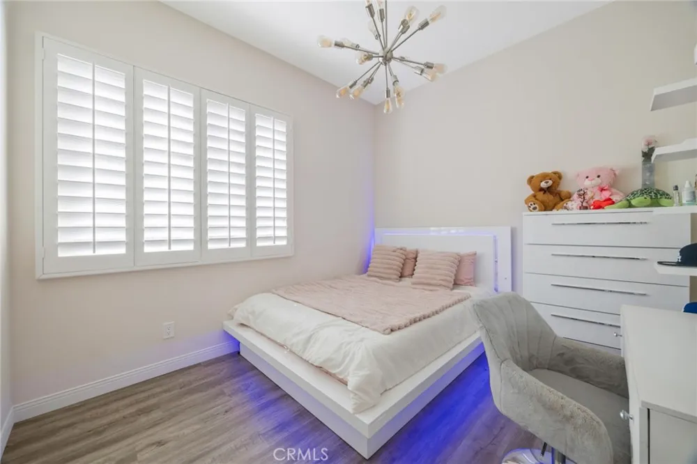 23 Volta Del Tintori Lake Elsinore, CA 92532