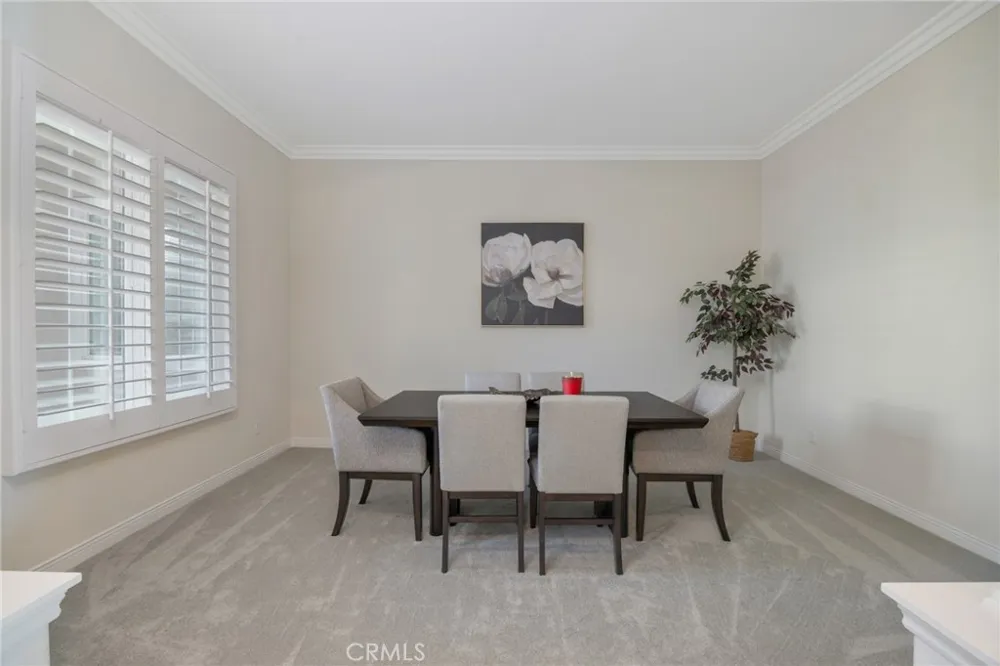 23 Volta Del Tintori Lake Elsinore, CA 92532