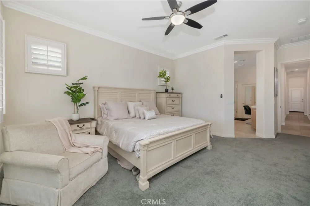 23 Volta Del Tintori Lake Elsinore, CA 92532