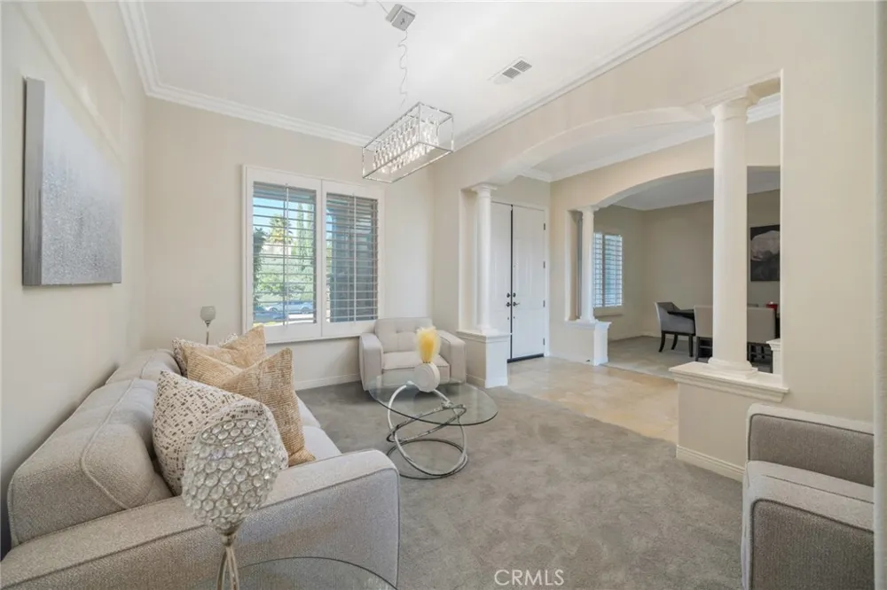 23 Volta Del Tintori Lake Elsinore, CA 92532