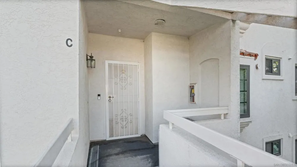 16424 Avenida Venusto #C San Diego, CA 92128